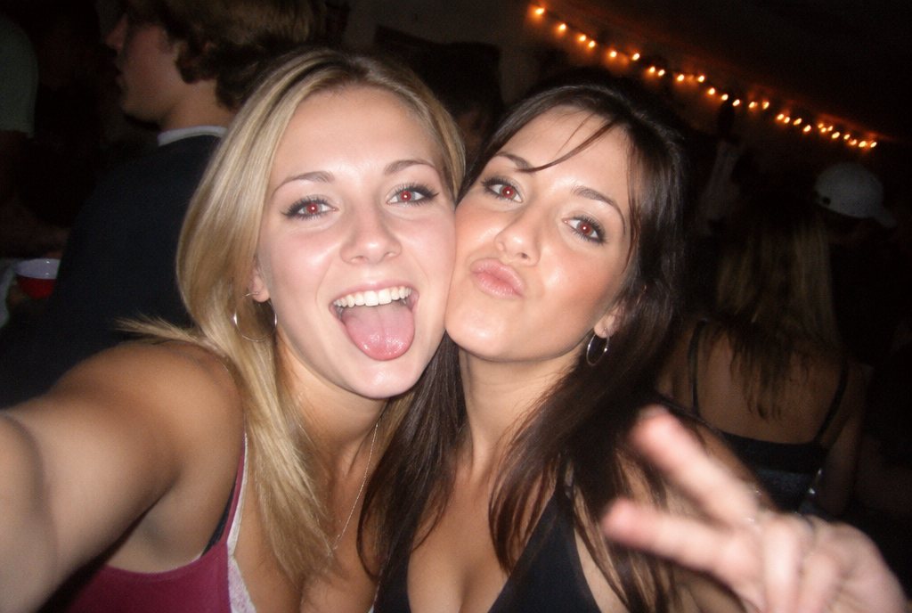 bachelorette, 1:47am — shot on Pixie